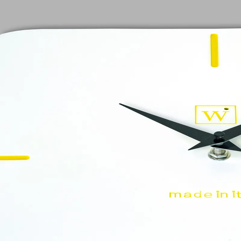 SQUIRCLE CLOCK orologio da parete in legno verniciato - immagine 3