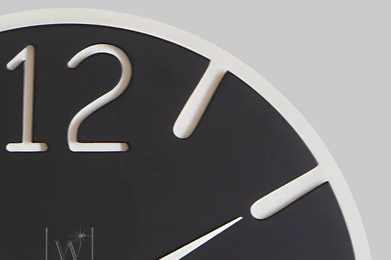 NOON CLOCK orologio da parete in legno verniciato - immagine 2