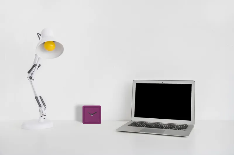 NATTY CLOCK orologio d'appoggio in legno verniciato - immagine 5