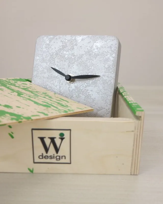 SILVER CLOOCK Orologio artigianale in legno verniciatura materica