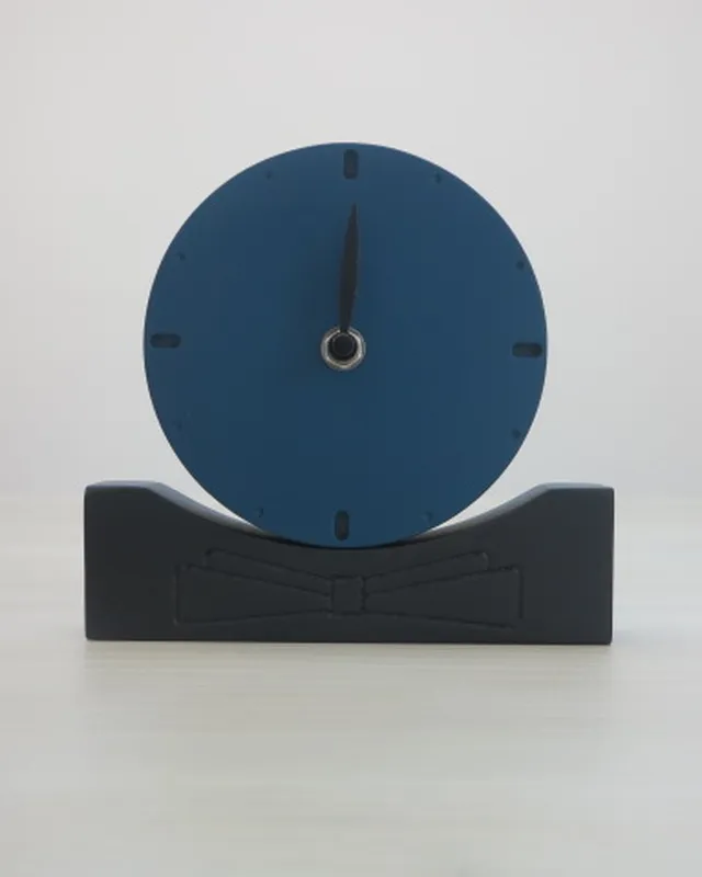 MR CLOCK orologio d'appoggio in legno verniciato