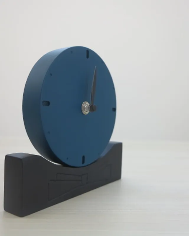 MR CLOCK orologio d'appoggio in legno verniciato